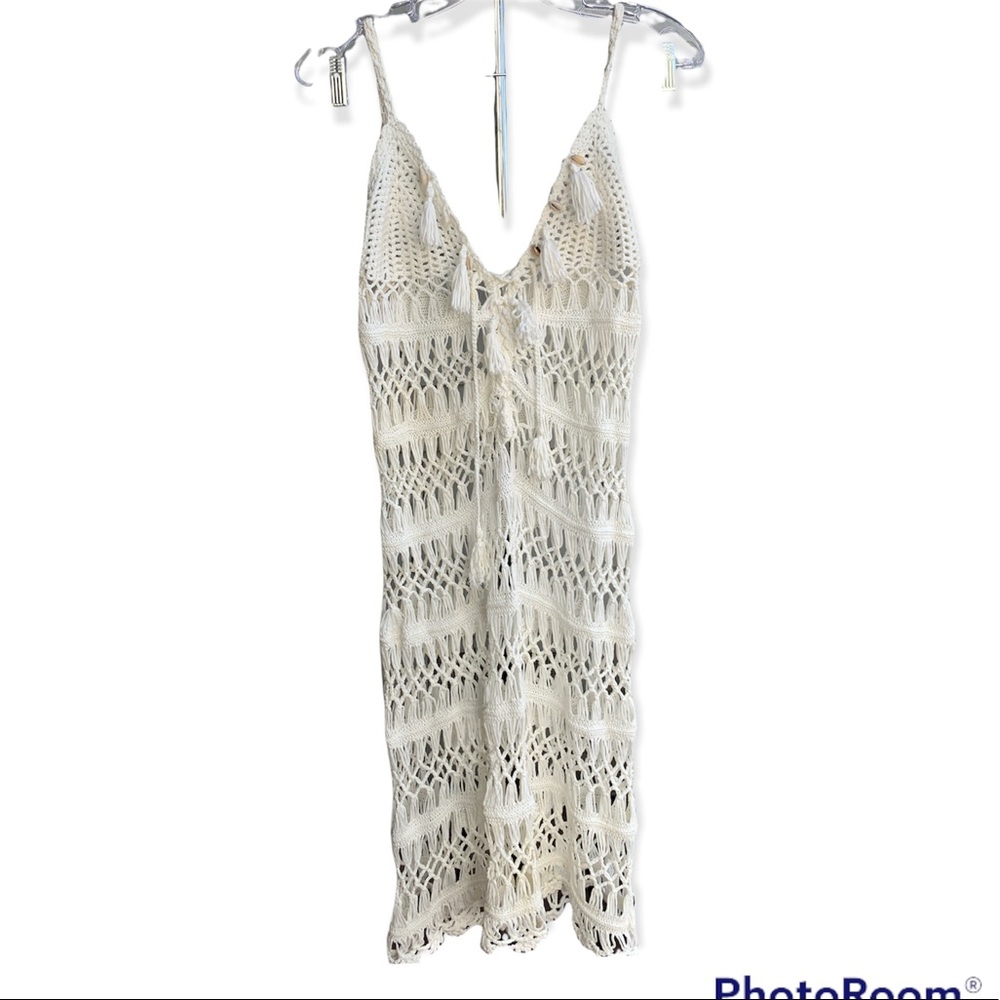 WHITE CROCHET BEACH COVERUP WITH SHELL DETAILING